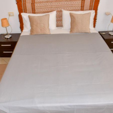 Kyaala Djadsal Moradias Pool&Sea Apartment Santa Maria Exterior photo
