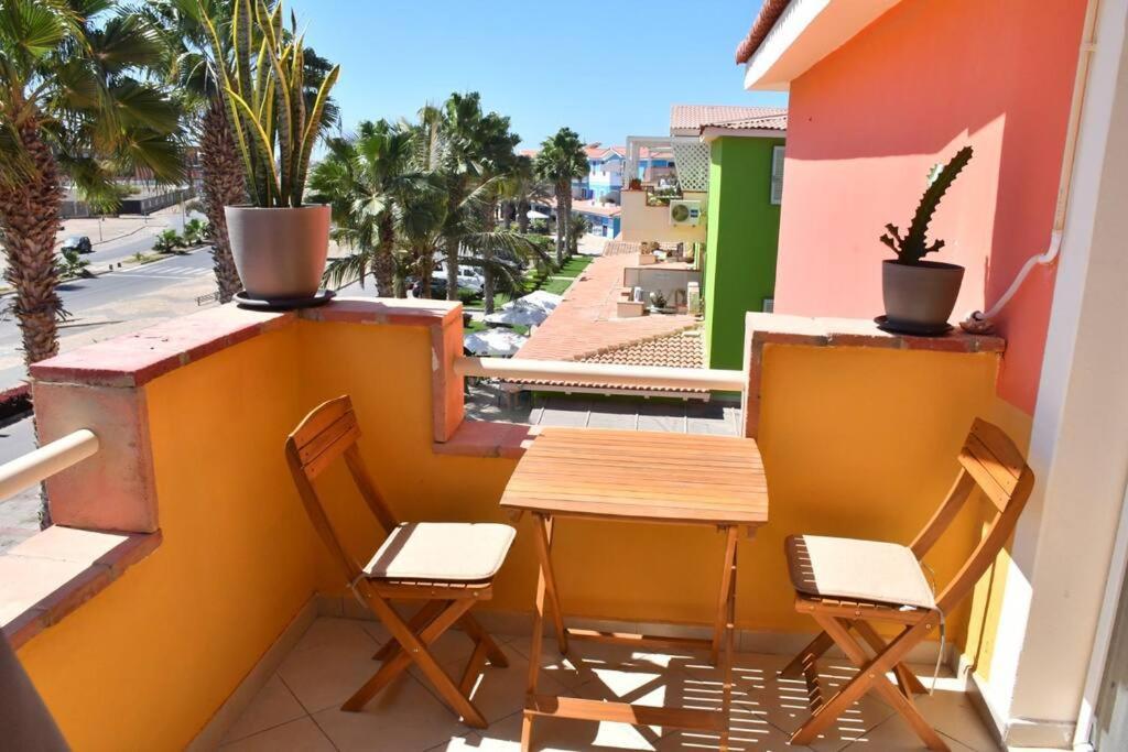 Kyaala Djadsal Moradias Pool&Sea Apartment Santa Maria Exterior photo